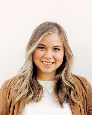 Photo of Libby Flores, Licensed Professional Counselor Associate, MS