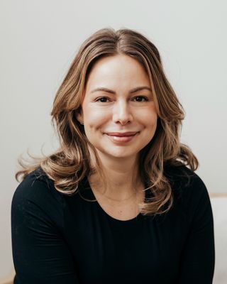 Photo of Sarah Walton, Registered Psychotherapist, MA, BA