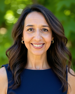 Photo of Veronica Wilt, Marriage & Family Therapist, LMFT