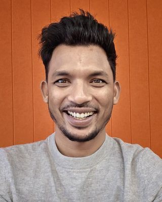 Photo of Hari Sundaralingam, Registered Psychotherapist, MACP, HBSc