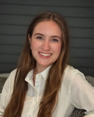 Photo of Alyssa Koelemay, Licensed Social Worker, LSWAIC