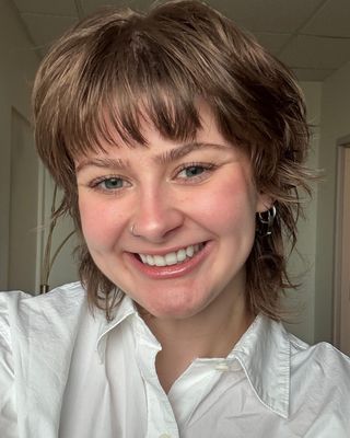 Photo of Anna Blonigen, Pre-Licensed Professional