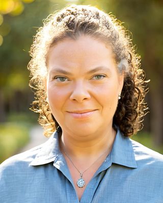 Photo of Julie Yankowsky, Psychiatric Nurse Practitioner, MSN, PMHNP