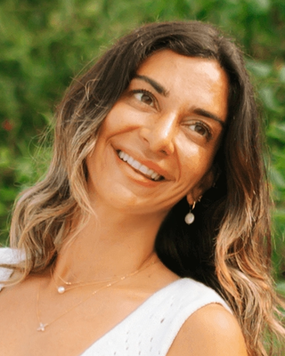 Photo of Deema Kanbaragha, Marriage & Family Therapist, LMFT