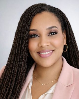 Photo of Yashica Maxwell, Clinical Social Work/Therapist, MA, MSW, LLMSW, LCSW, LICSW