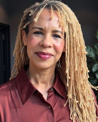 Photo of Dr. Dwan Milam-Reed, Clinical Social Work/Therapist, PhD, LICSW