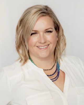 Photo of Laura Gall - Accelerate Psychology, Registered Provisional Psychologist in Edmonton, AB