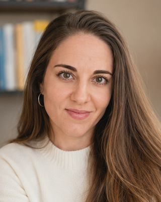 Photo of Dr Katie Yon, Psychologist, PsychD, HCPC - Clin. Psych.