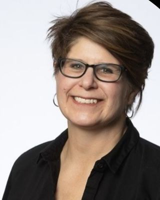 Photo of Shelly Virva, Clinical Social Work/Therapist, MSW, LMSW