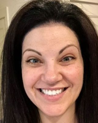 Photo of Lauren Sundergill, Psychiatric Nurse Practitioner