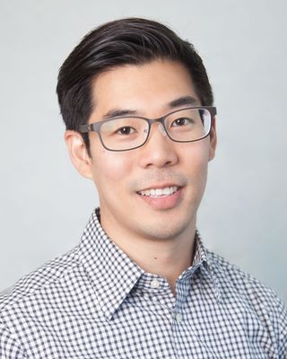 Photo of Michael Kang, Registered Psychotherapist in Toronto