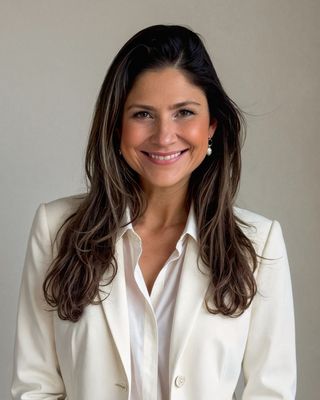 Photo of Dr. Erica Geraci, Psychologist, PhD, BCC