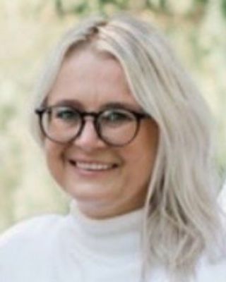 Photo of Magdalena Koziar, Registered Psychotherapist, RP, CRPO