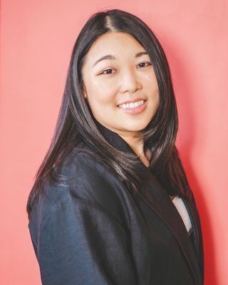 Photo of Sandy He - Sandy @ Fernweh | Anxiety, Trauma + ADHD, Registered Psychotherapist, MACP, RP, BA