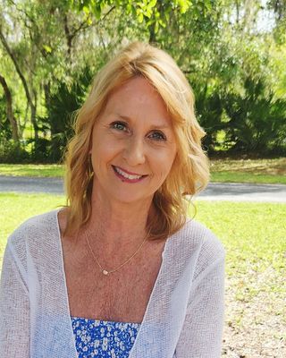 Photo of Deanna Broome, Marriage & Family Therapist Intern, MA