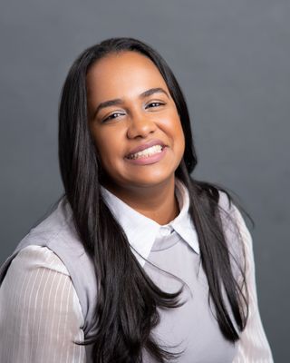 Photo of Madelin Henriquez Duarte, Clinical Social Work/Therapist, LICSW