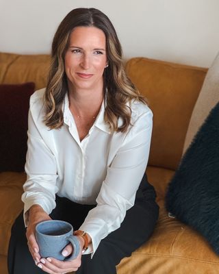 Photo of Tiff Martindale, Registered Psychotherapist, BEd, MHK, MACP