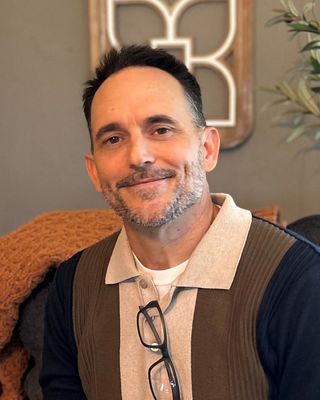 Photo of Robert L Hutchinson III, Marriage & Family Therapist, LMFT