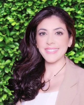 Photo of Dr. Anna Heta Tehranzadeh, Marriage & Family Therapist, LMFT, PhD