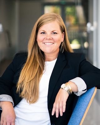 Photo of Esther Hopkin, Clinical Social Work/Therapist, LCSW