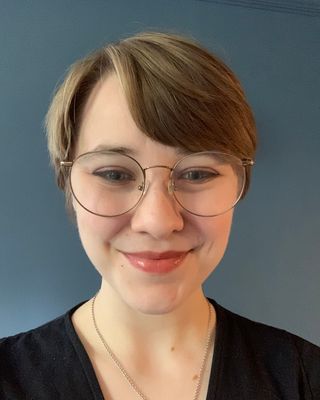 Photo of Izzy Barlow, Counsellor, MBACP