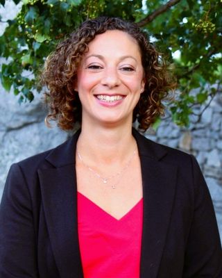 Photo of Lauren Rosenthal, Licensed Professional Counselor, MS, LPC