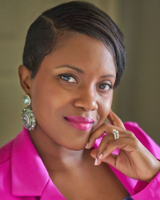 Photo of Yovanna Madhere, Clinical Social Work/Therapist, LMSW, LGSW