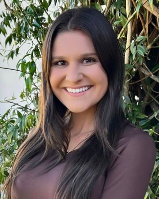 Photo of Stephanie Weronik, Clinical Social Work/Therapist, MSW, LCSW