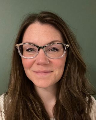 Photo of MacKenzie Sering, Clinical Social Work/Therapist, MSW, LCSW