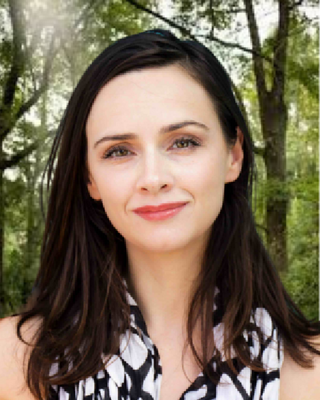 Photo of Lisa Skalla, Clinical Social Work/Therapist, LCSW