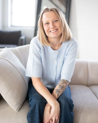 Photo of Lauren Adam, Registered Psychotherapist (Qualifying), MACP