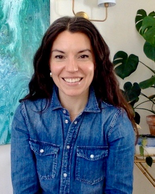 Photo of Amanda Groves, Clinical Social Work/Therapist, LICSW