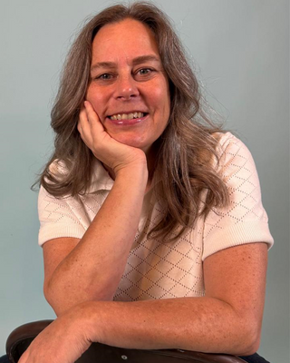 Photo of Sara Kinakin - Sara Kinakin - Kin-to-Kin, Registered Psychotherapist, RTC