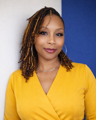 Photo of Kenda J Gibson-Moffett, Pre-Licensed Professional