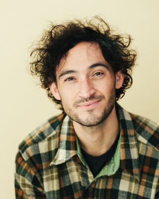 Photo of Aaron Moncivaiz, Marriage & Family Therapist Associate, MA, AMFT