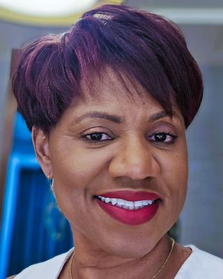 Photo of Davina Linguist, Licensed Professional Counselor, LPC
