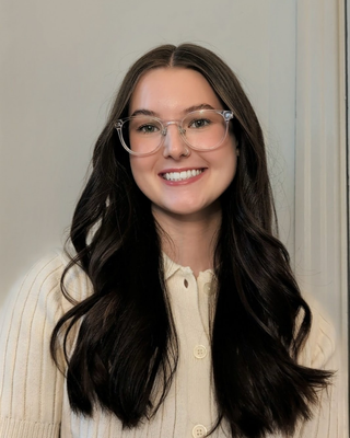 Photo of Emily Brannon, Registered Psychotherapist (Qualifying)