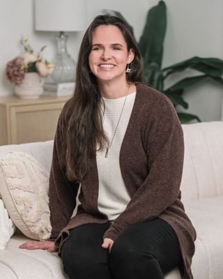 Photo of Amy Fonseca, Pre-Licensed Professional, BA, BEd, MACP