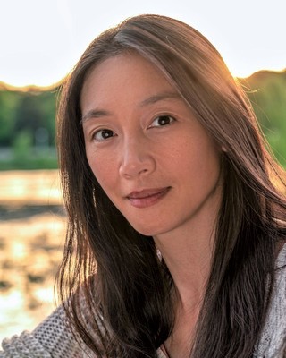 Photo of Laurinda Cheng, Registered Psychotherapist in Ottawa, ON