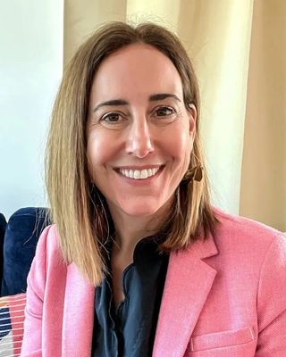 Photo of Abby Plusen, Clinical Social Work/Therapist, LMSW, MSSW, CLC