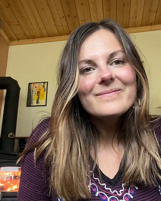 Photo of Annie Tomlinson, Licensed Professional Counselor, MA CMHC, LPC