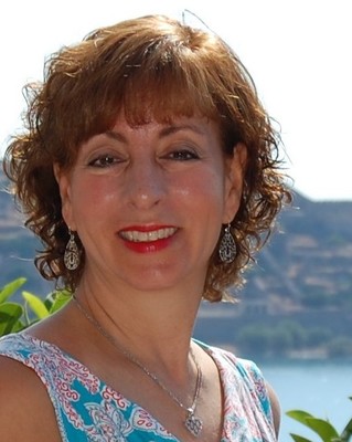 Photo of Lynn G. Freitas, ACSW, LCSW, Clinical Social Work/Therapist