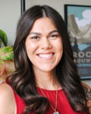 Photo of Savannah Cole, Marriage & Family Therapist, MS, MBA, LMFT