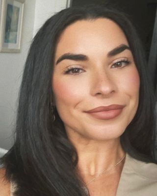 Photo of Lauren Boulazreg, Psychotherapist, MBACP