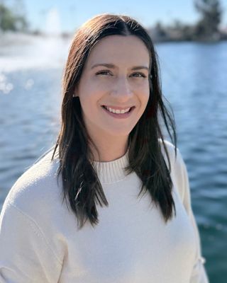 Photo of Alyssa Dykstra, Marriage & Family Therapist Associate, MA