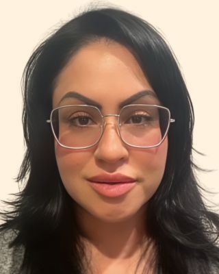 Photo of Veronica Zarate, Marriage & Family Therapist, MSc, LMFT