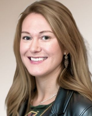 Photo of Jenn MacNeil, Counsellor, RCC