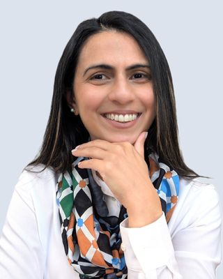 Photo of Bareen Naqvi, Registered Psychotherapist (Qualifying), MACP