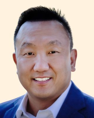 Photo of David Oh, Psychiatric Nurse, DNP, PMHNP