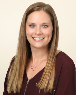Photo of Kelsey Miller, Licensed Professional Clinical Counselor in Maple Grove, MN